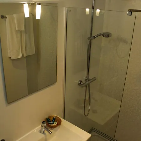 Rocha Prestige - And Guest house
